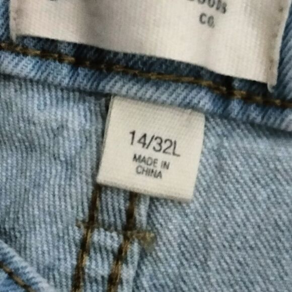 New Without tags: "Universal Thread" woman's jeans - Picture 8 of 9